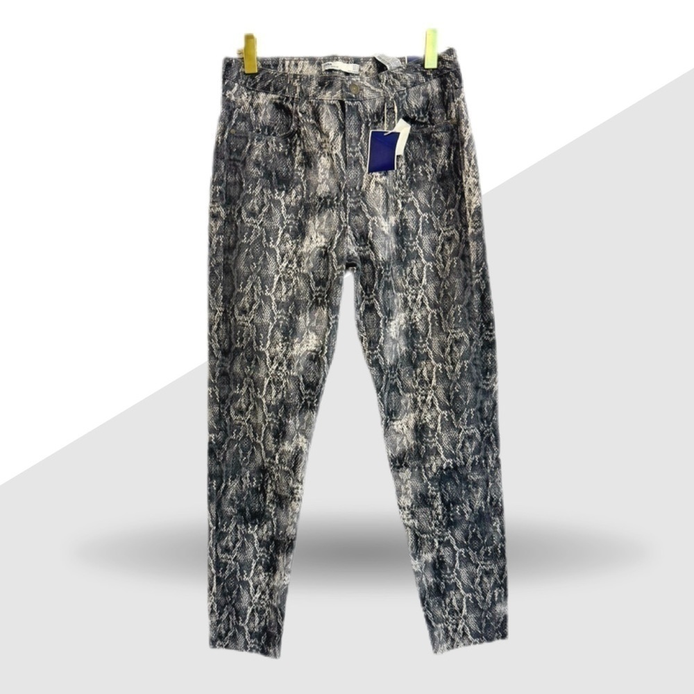 ZARA women’s size 40 black and white skinny high waisted jeans in snake print